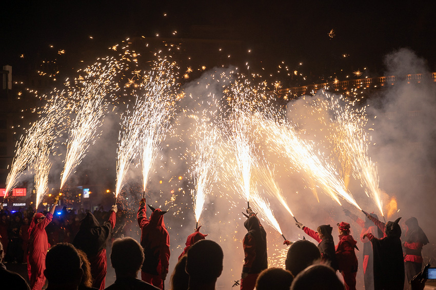 Correfoc Gran Fira De Valencia - Pictures And Video 8 16 Correfoc Gran Fira Valencia 2018 DSC01704