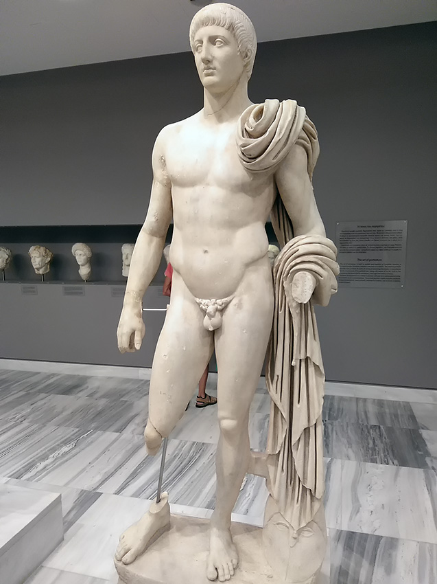 The Archaeological Museum of Heraklion 6 Greek Statue Knossos