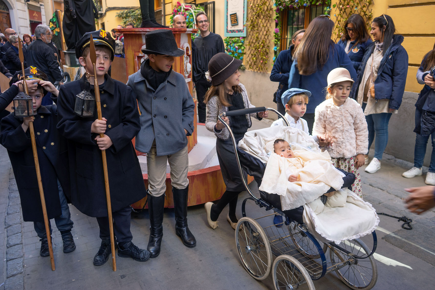 Cant de L'Estoreta Fallas 2020 - The Traditional Children Parade Before La Planta 15 Cant de l'estoreta