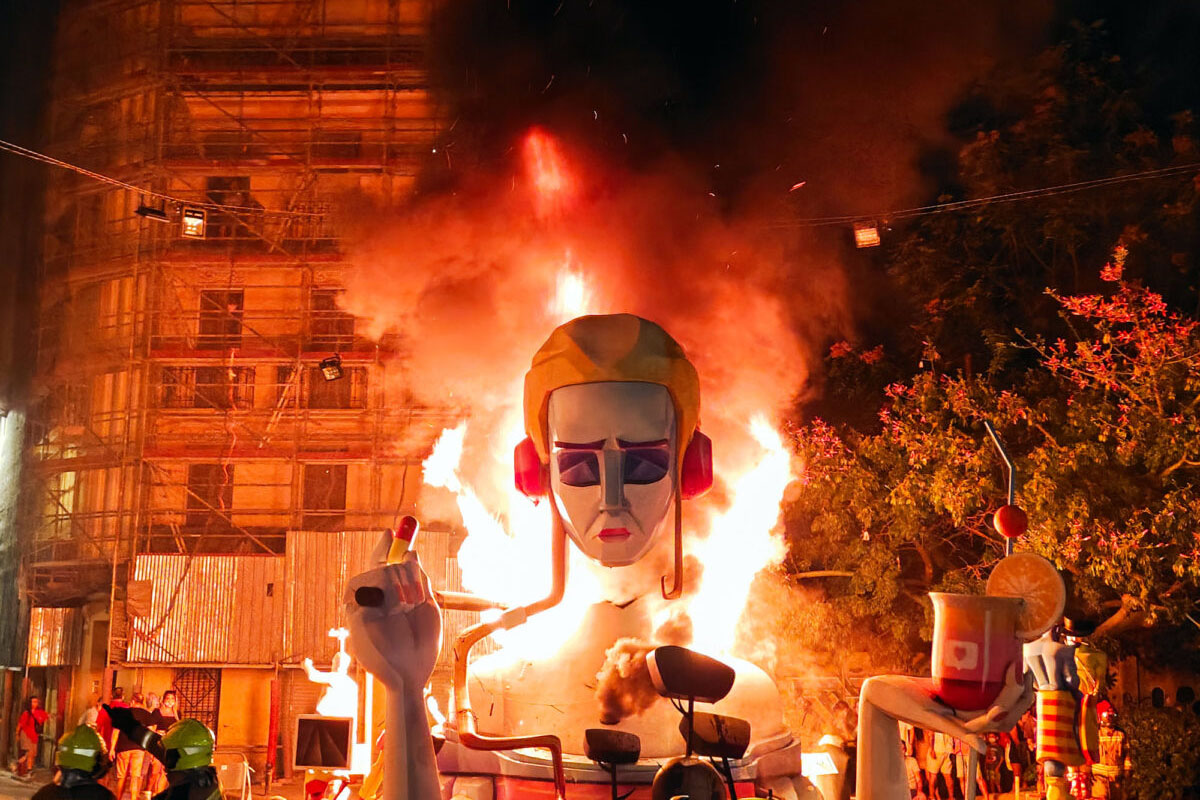 Going Up In Smoke - Fallas 2021 Coming to an End 1 Bildagentur Fallas Valencia