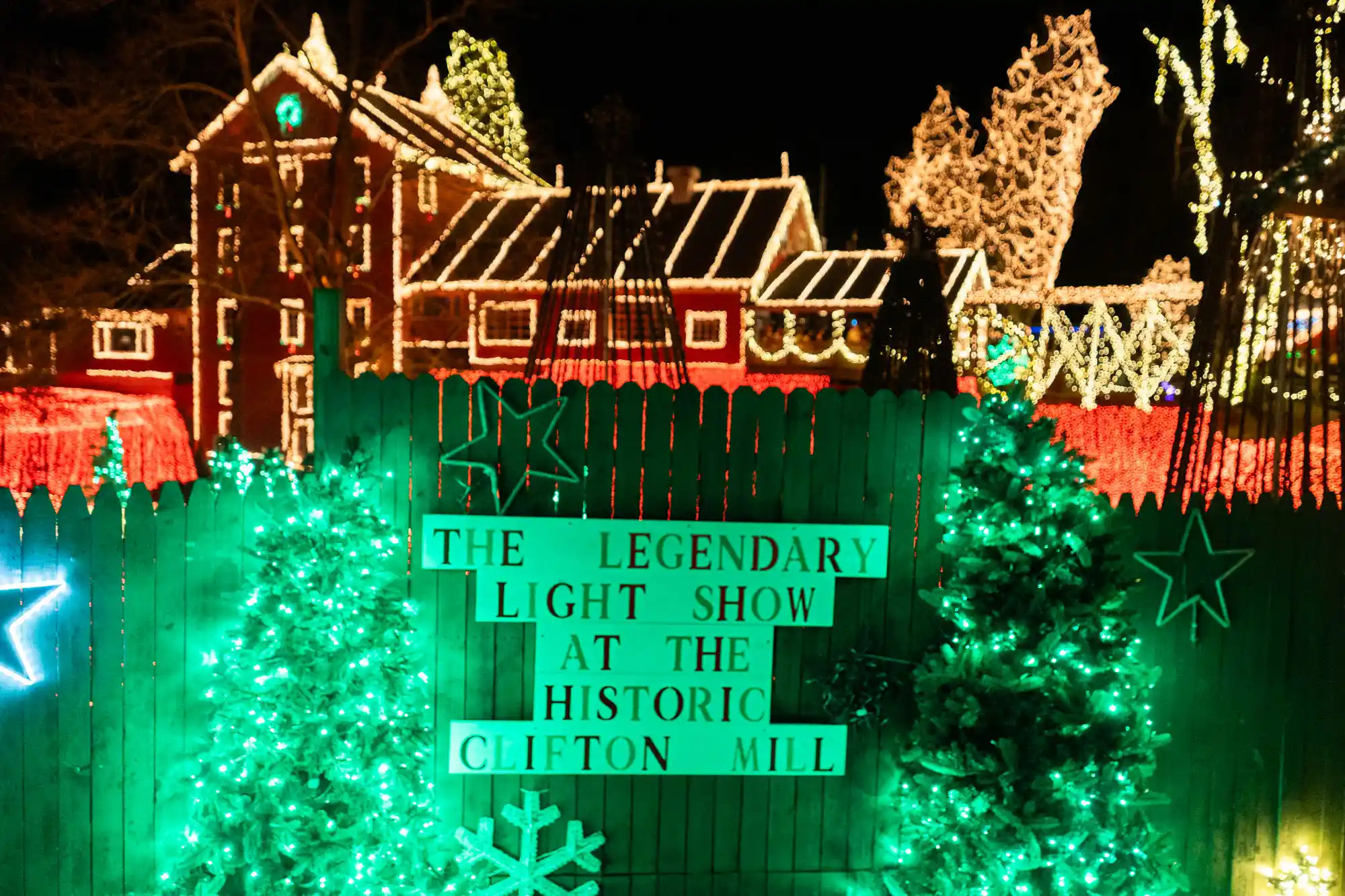 02 Clifton Mill Christmas Lights DSC06733 copy