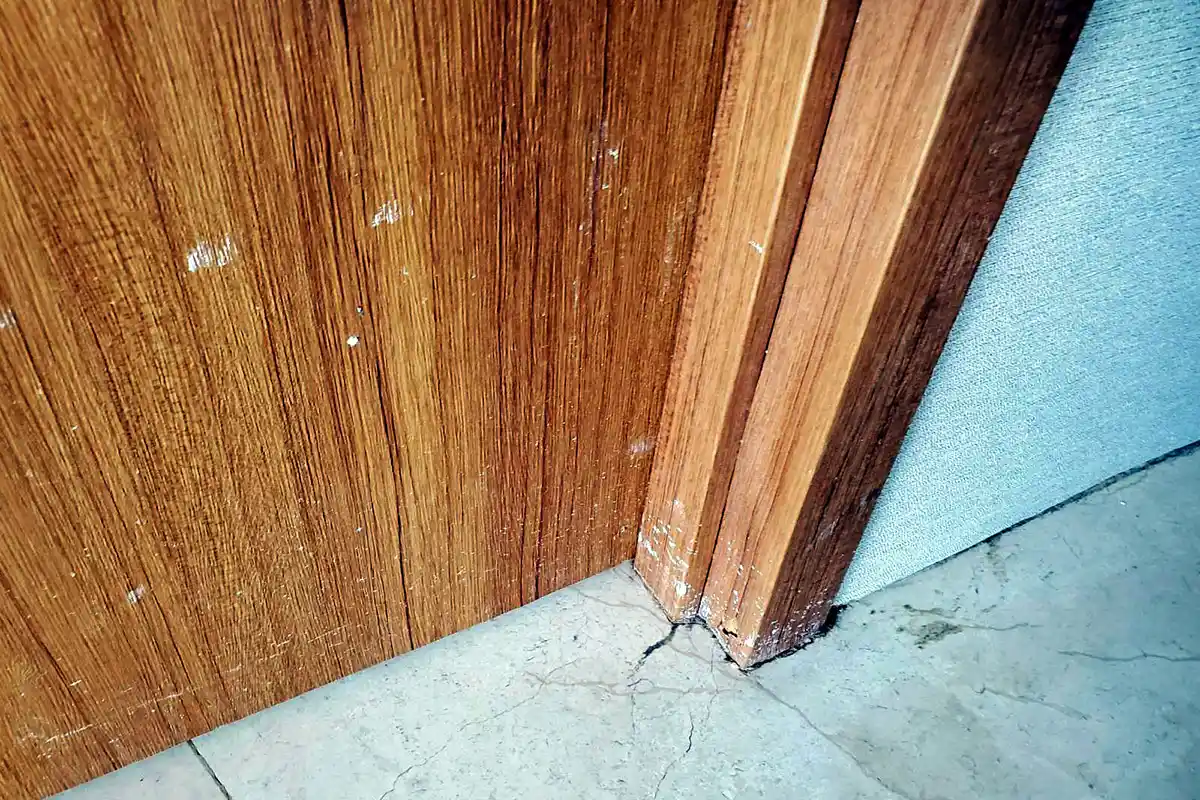 An Apartment Booking Scam in Kuala Lumpur 7 Water Damage Hotel