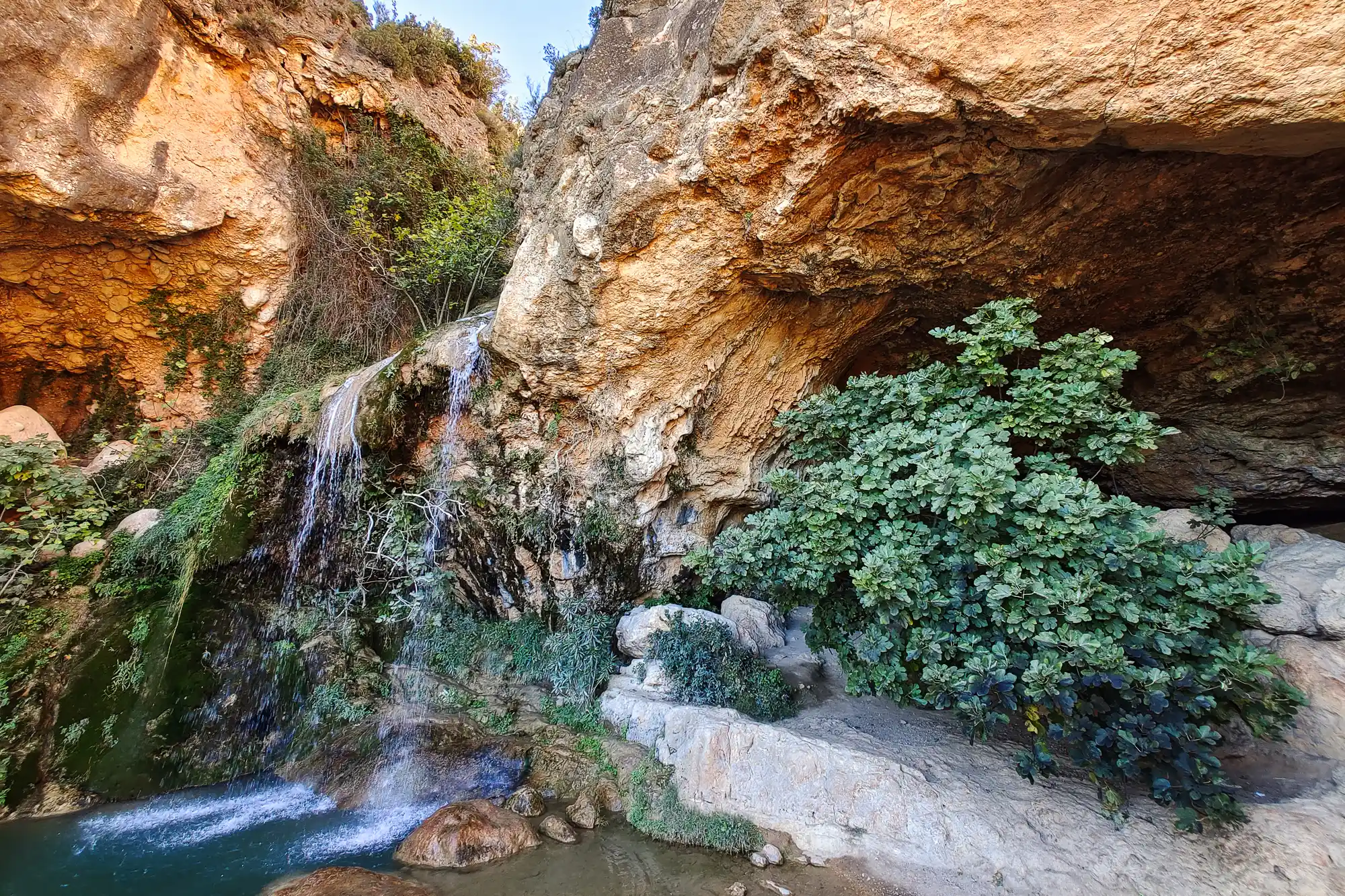 Ruta de Aguas waterfall near Buñol