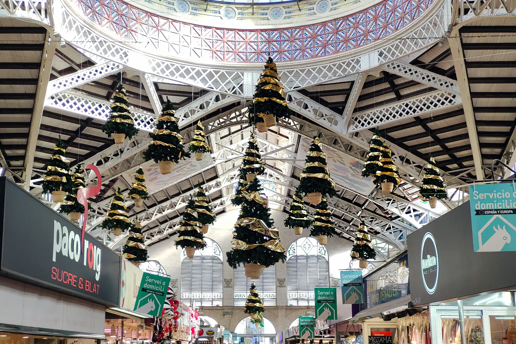 Done with Christmas? Then Try Christmas in Valencia! 2 Christmas in Valencia at the Mercado Central