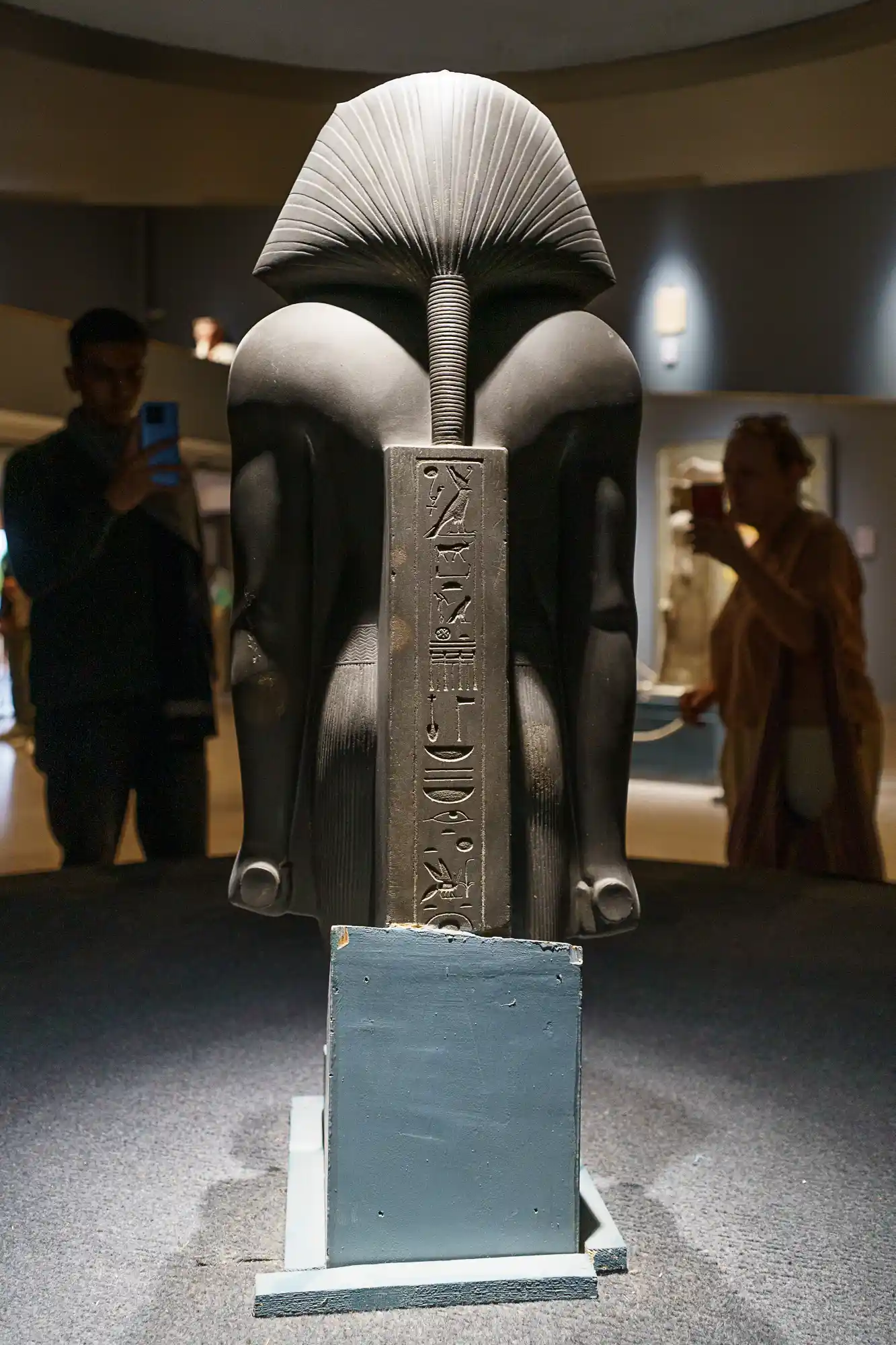 Museum display of Theban treasures