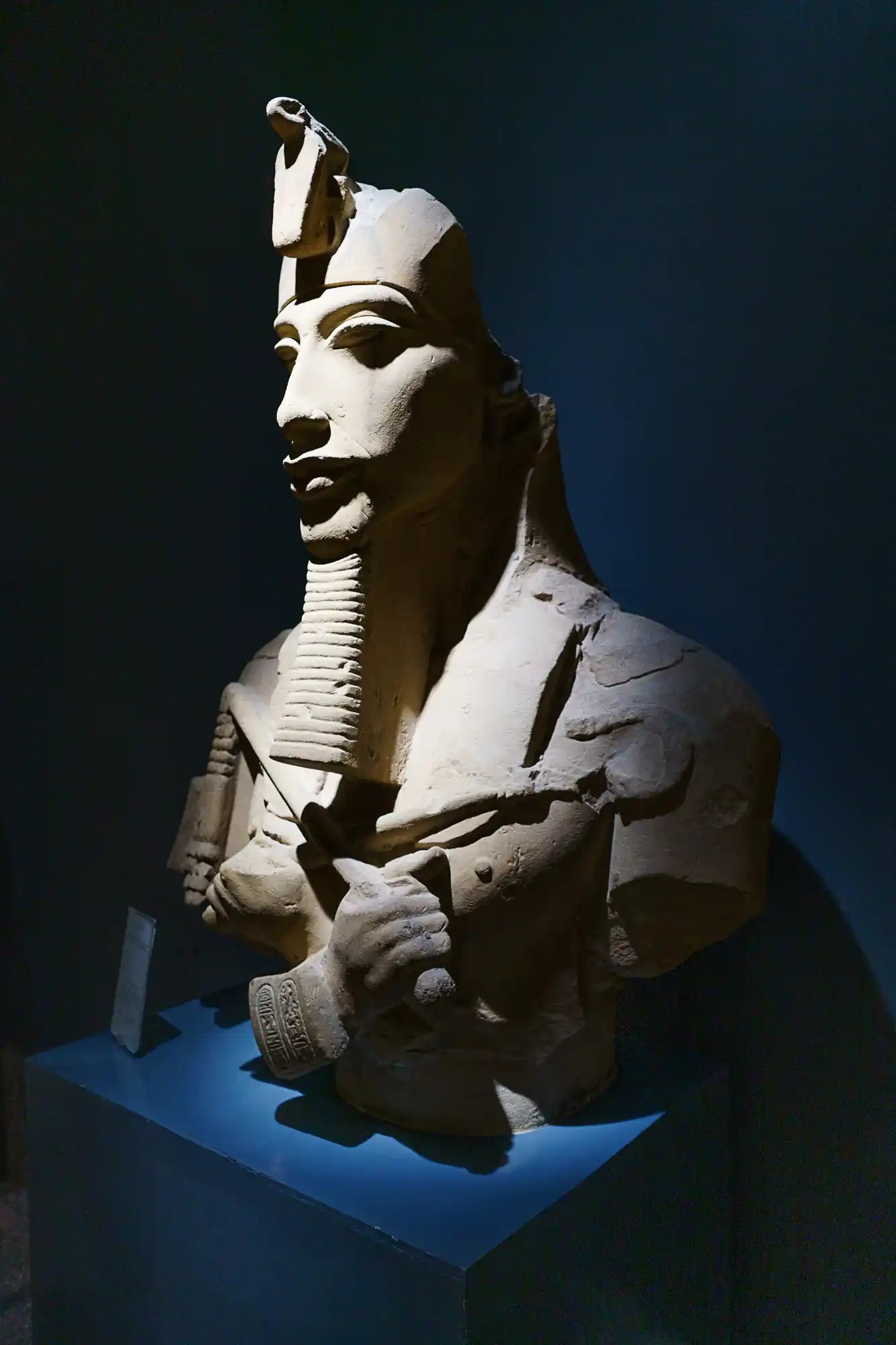 Museum display of Theban treasures