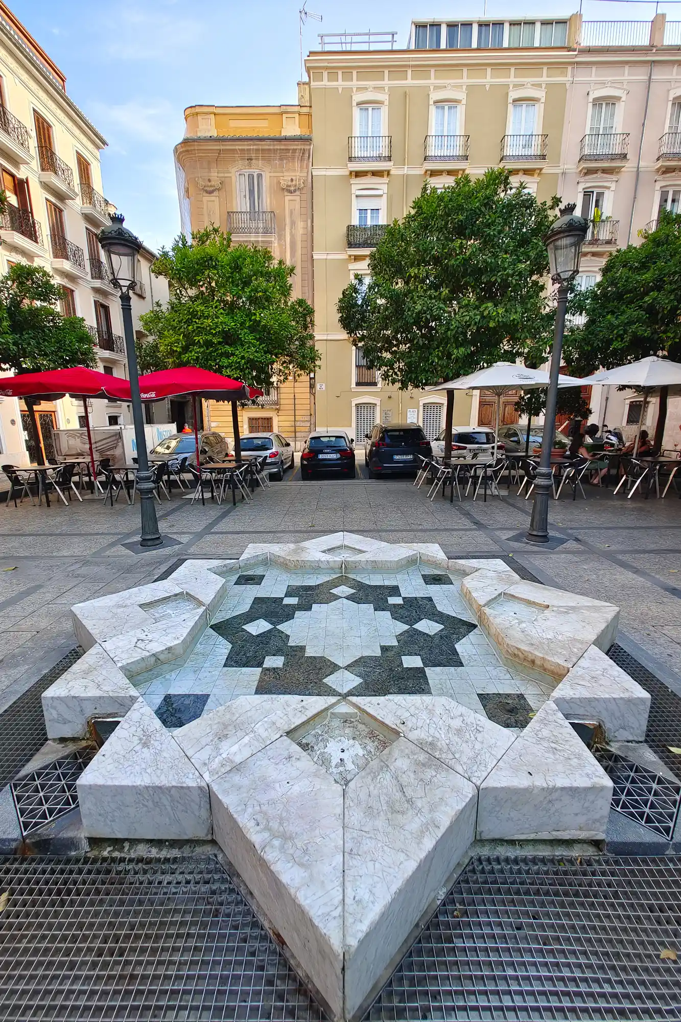 Plaza de Nápoles y Sicilia en Valencia