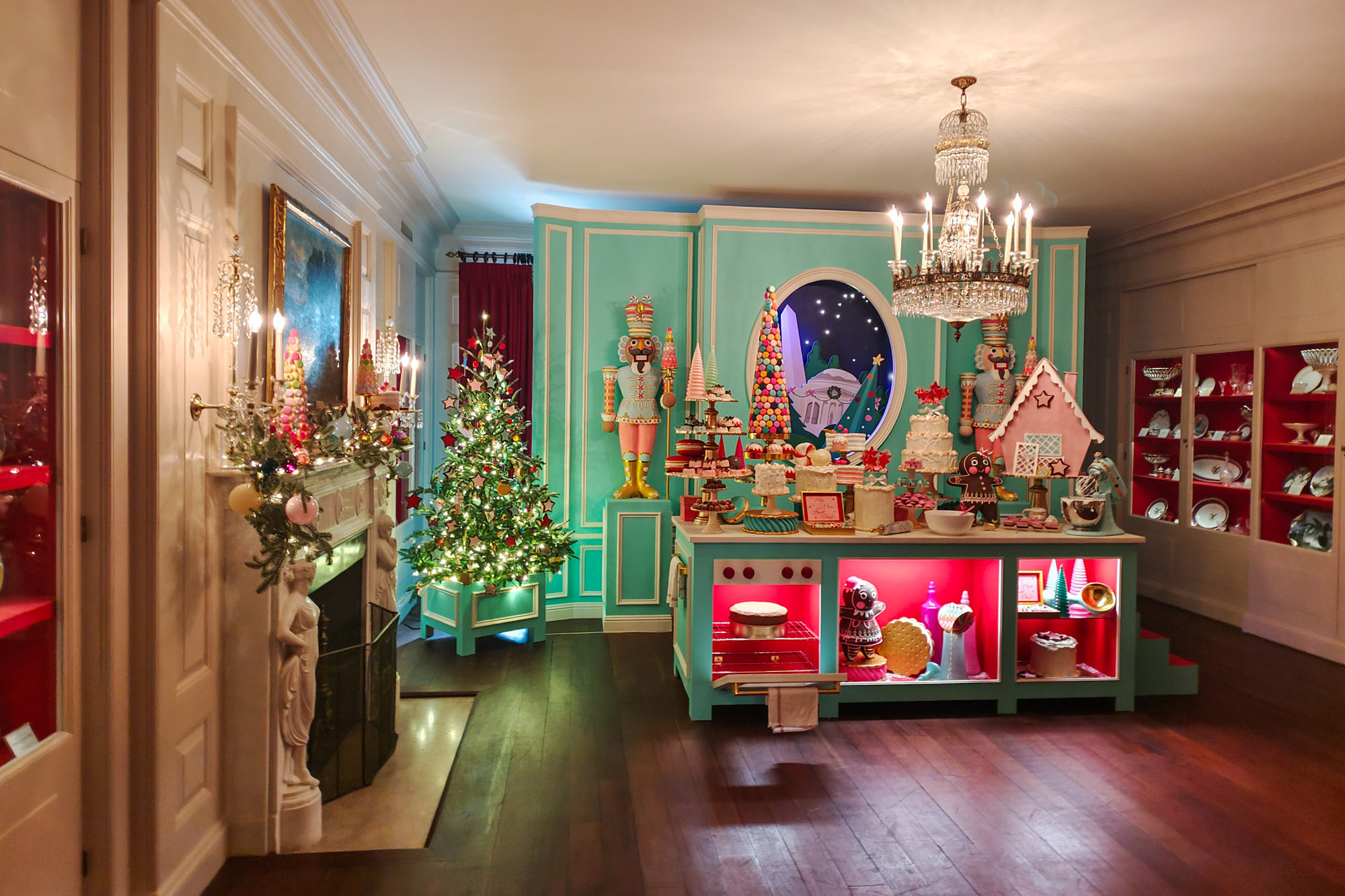 Christmas scene at the White House