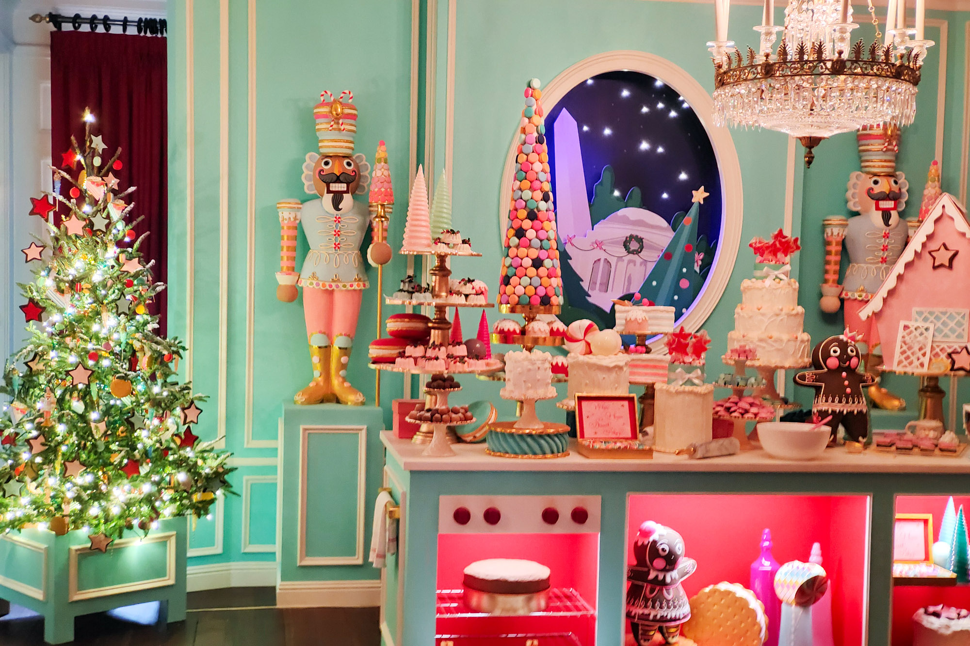 2023 Jill Biden Christmas Decoration