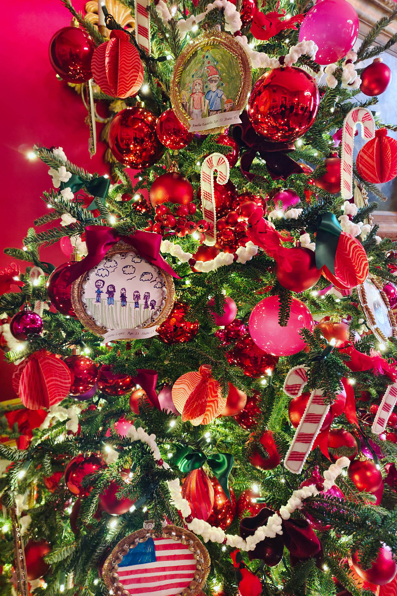 Red Christmas decoration at the White House