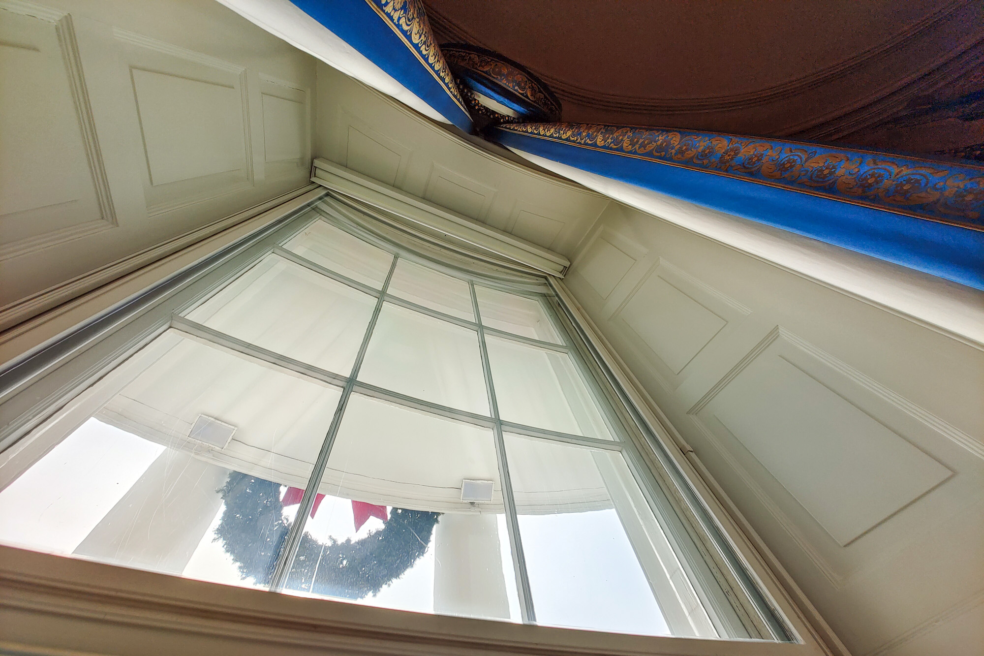 Blue room window at the White House