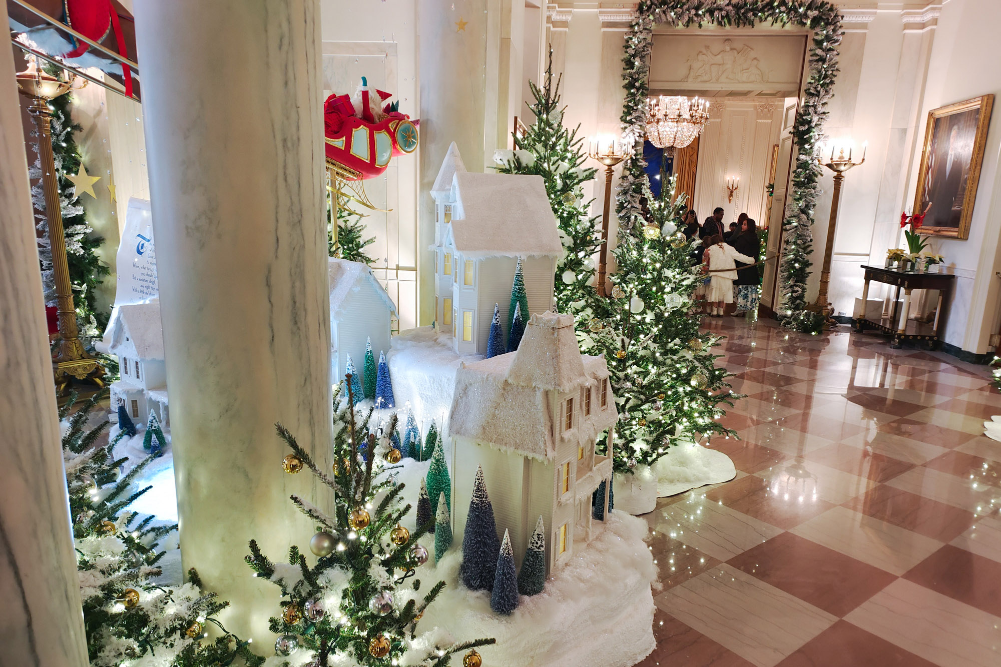 Jill Biden Holiday White House Decoration