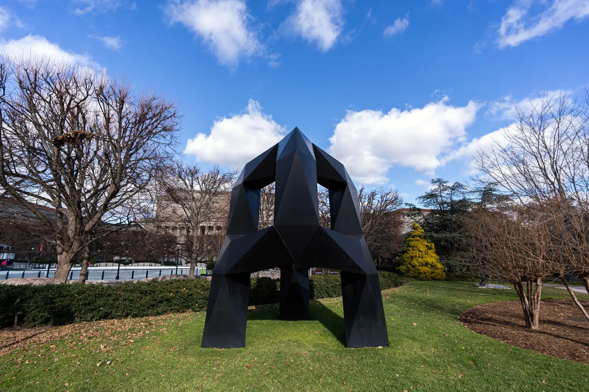 Moondog sculpture by Tony Smith