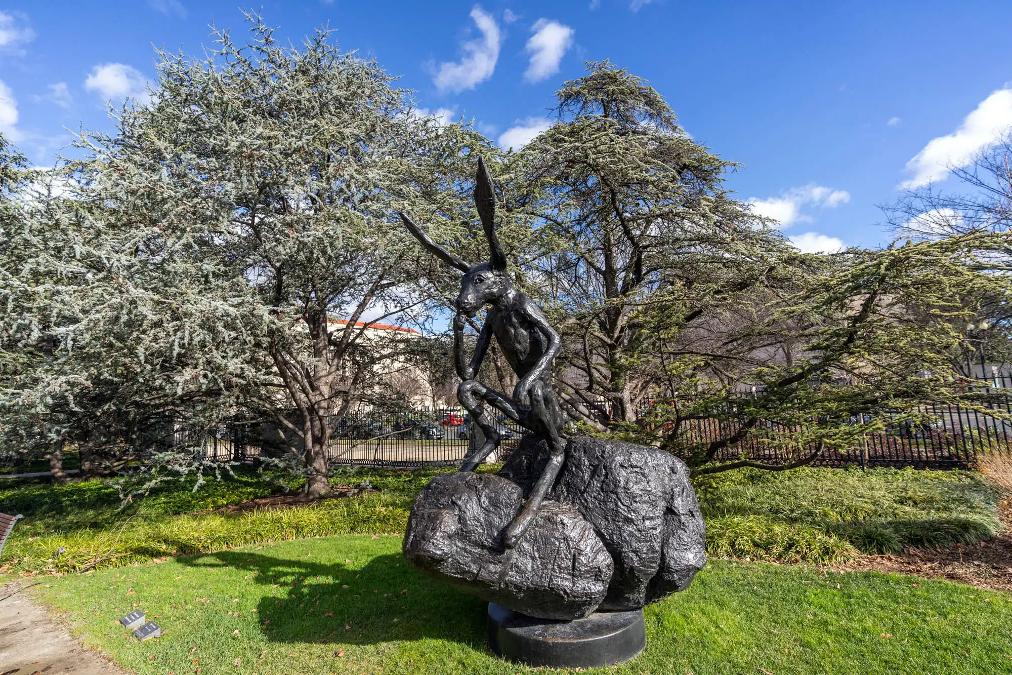 Thinker Rabbit
