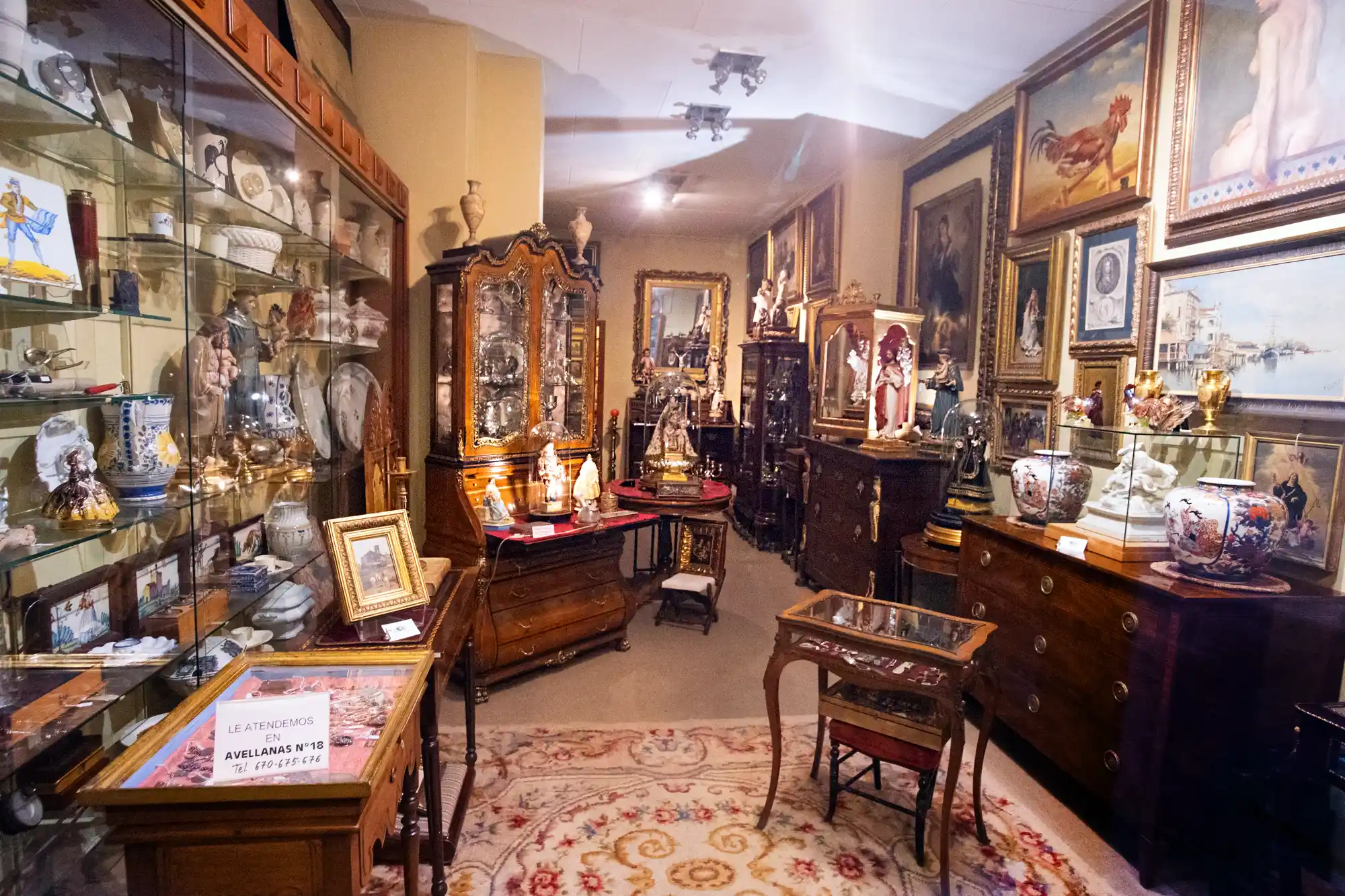 Antique store in Valencia
