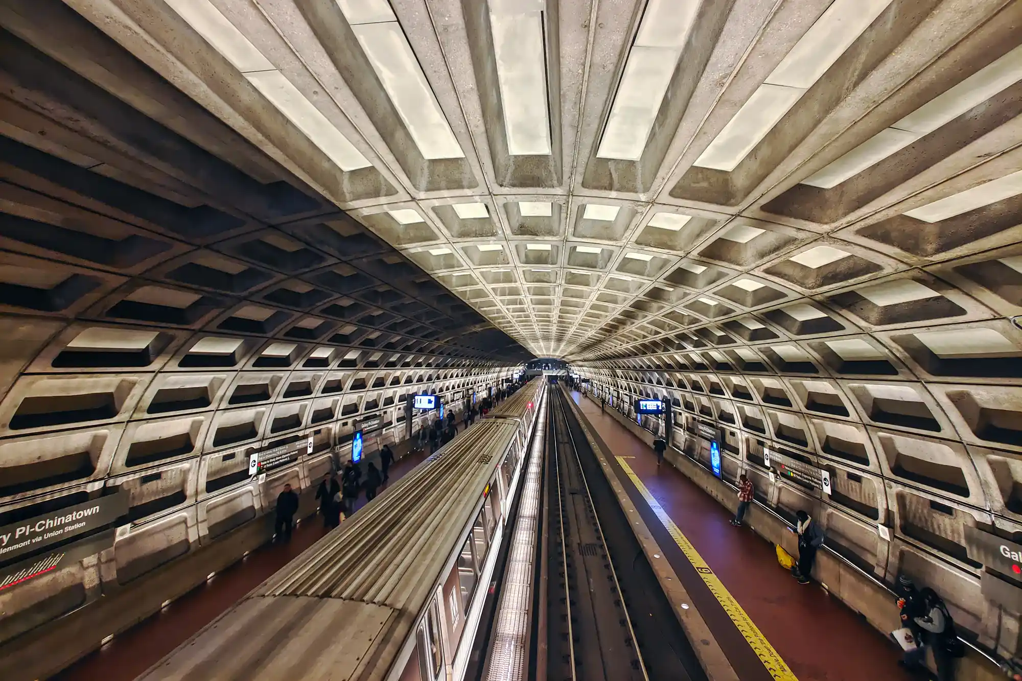 Waffle Pattern Metro half Tunnel