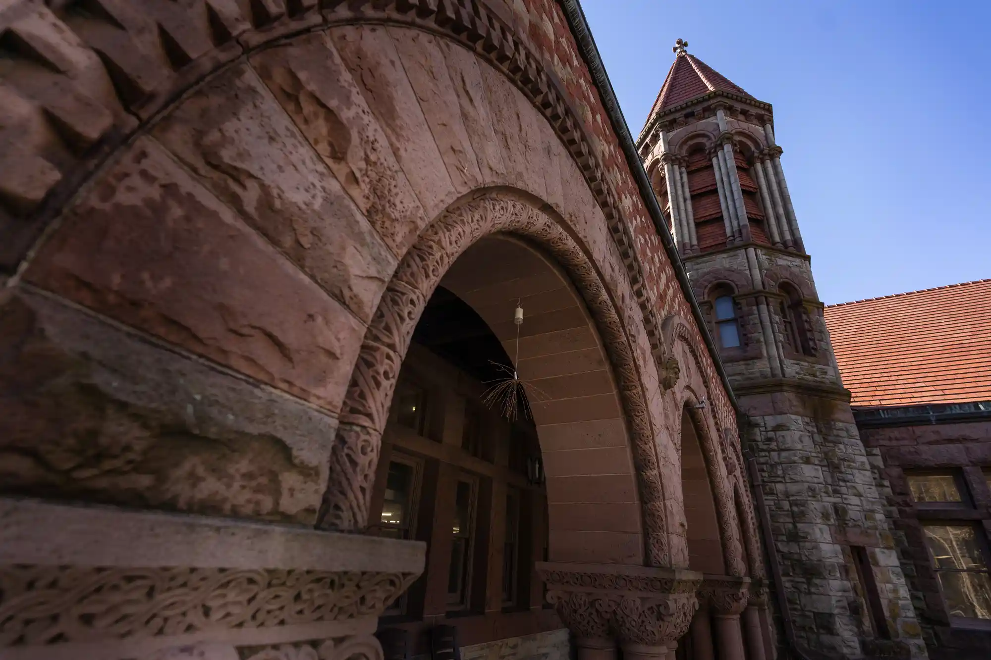 Rounded gate in Springfield, Ohio