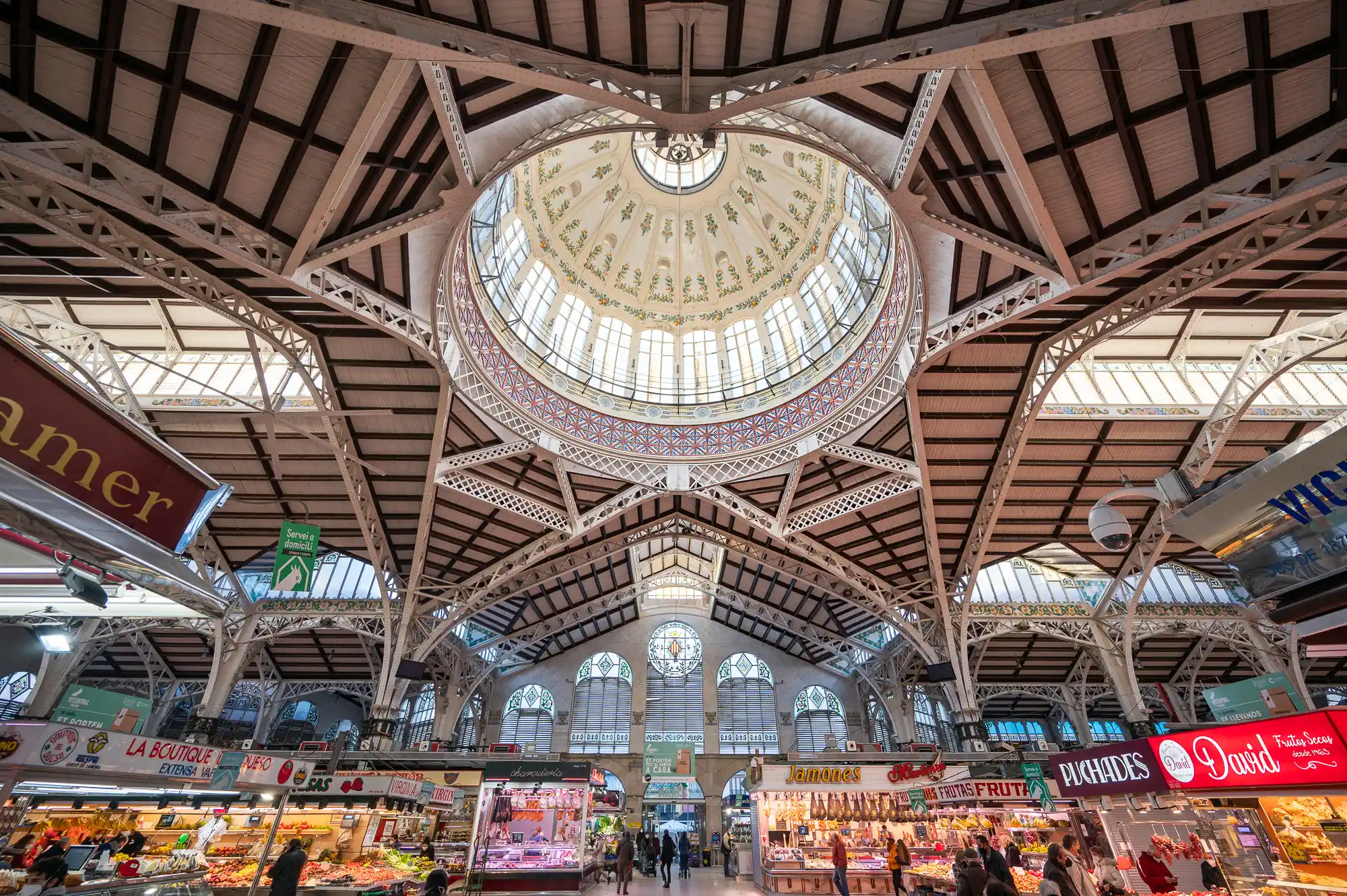 Valencia Mercado Central inside view