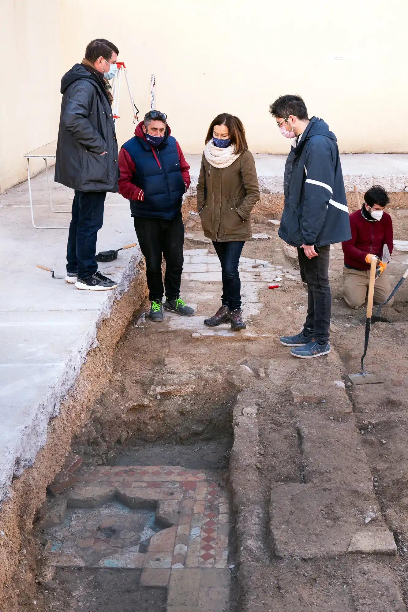 Looking at Valencia ruins