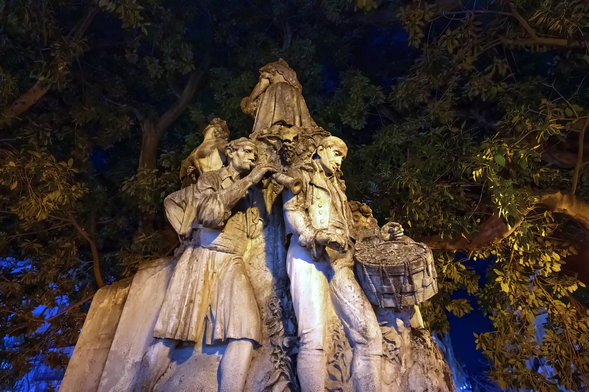 Valencia Monument al Poeta Teodor Llorente