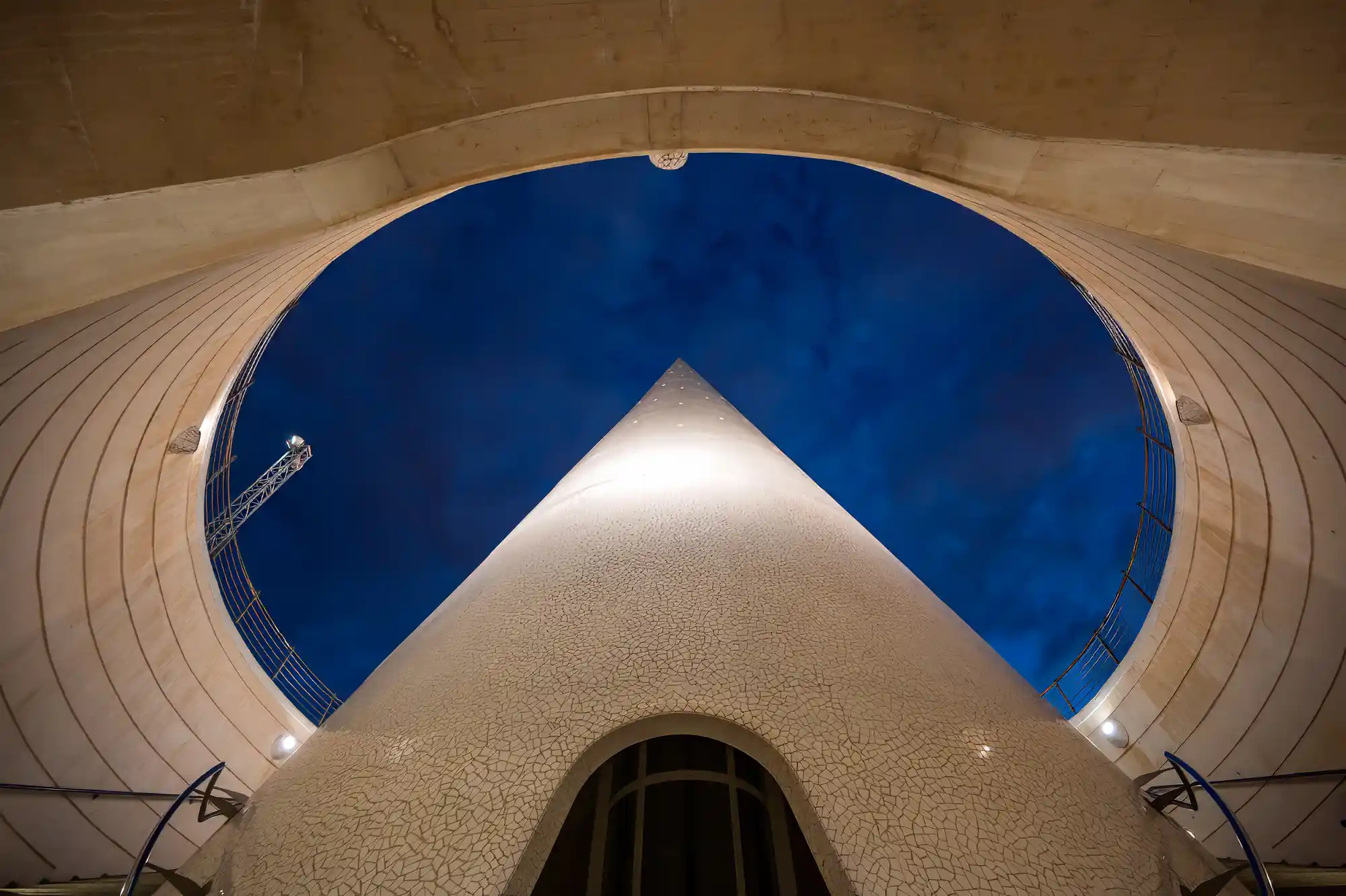 Calatrava night architecture