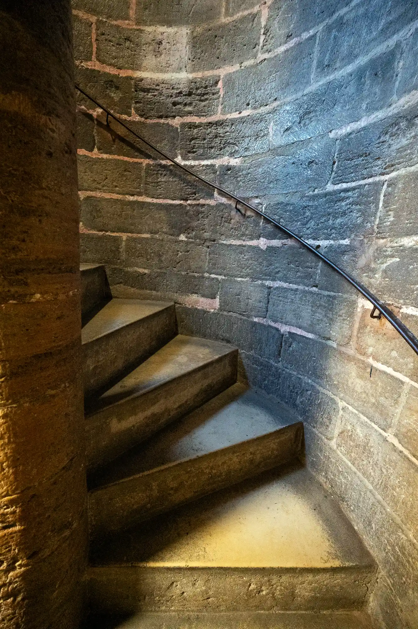 Stone staircase Micalet