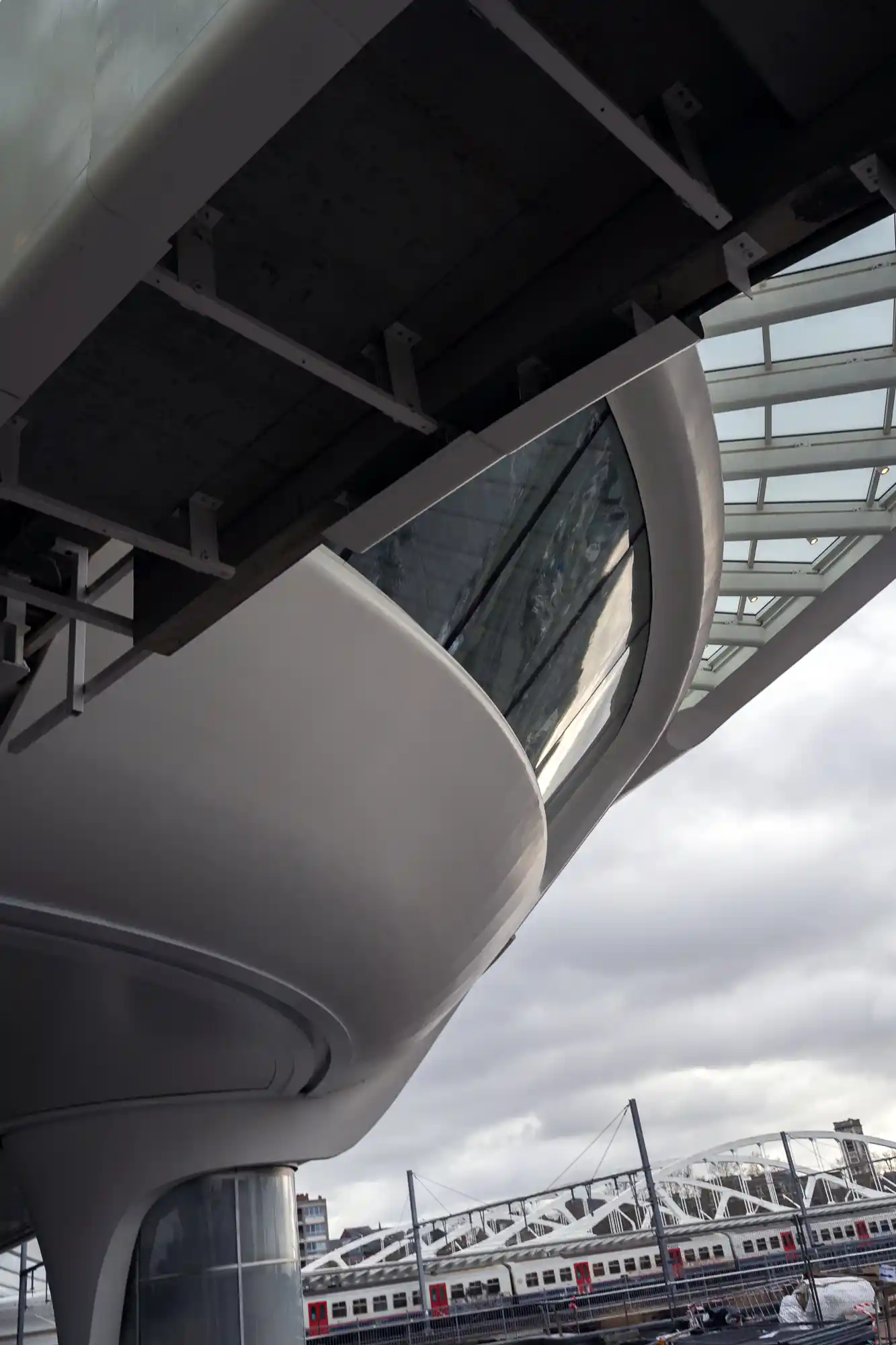 Round window Calatrava