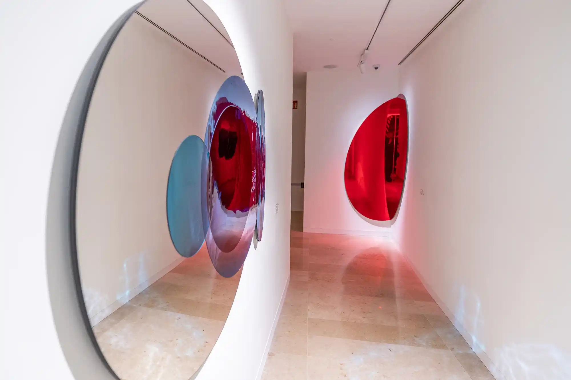 Mirror contemporary Art
