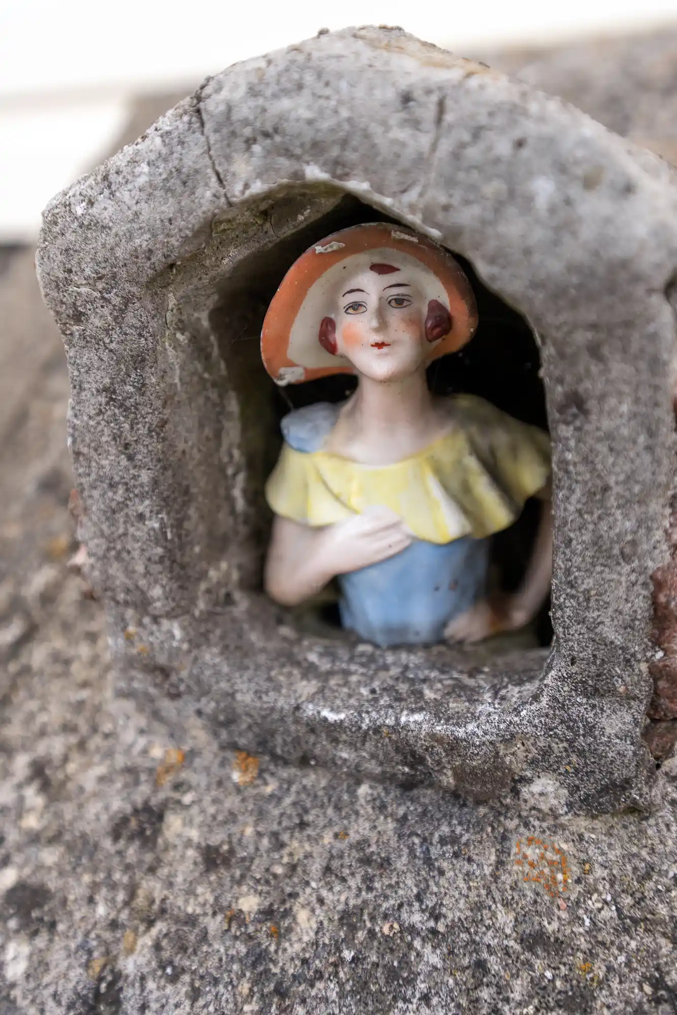Lady in a window in Springfield, Ohio