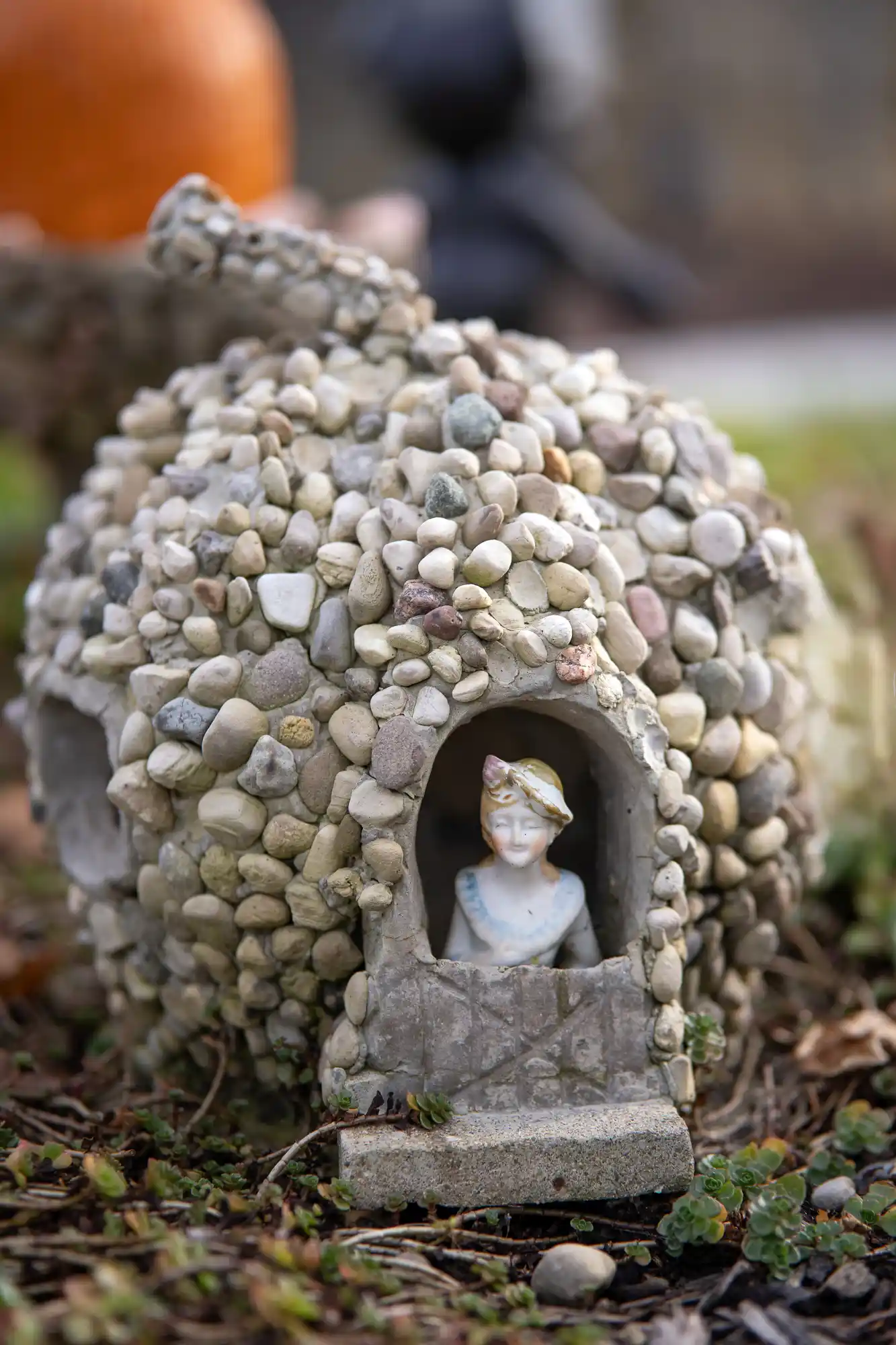 Pebble Ball Woman