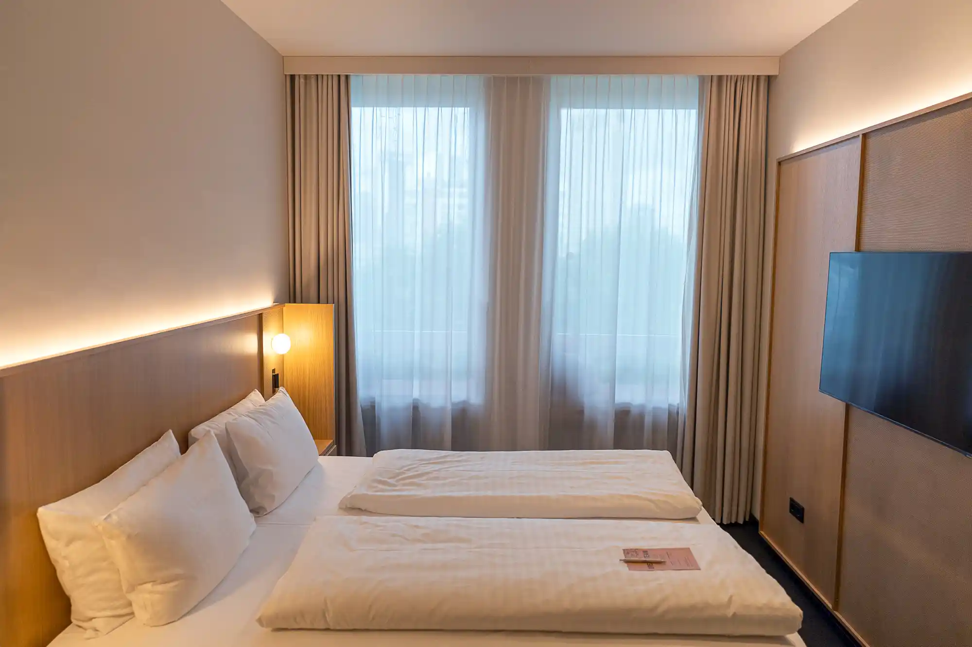 Room of Flemings Hotel