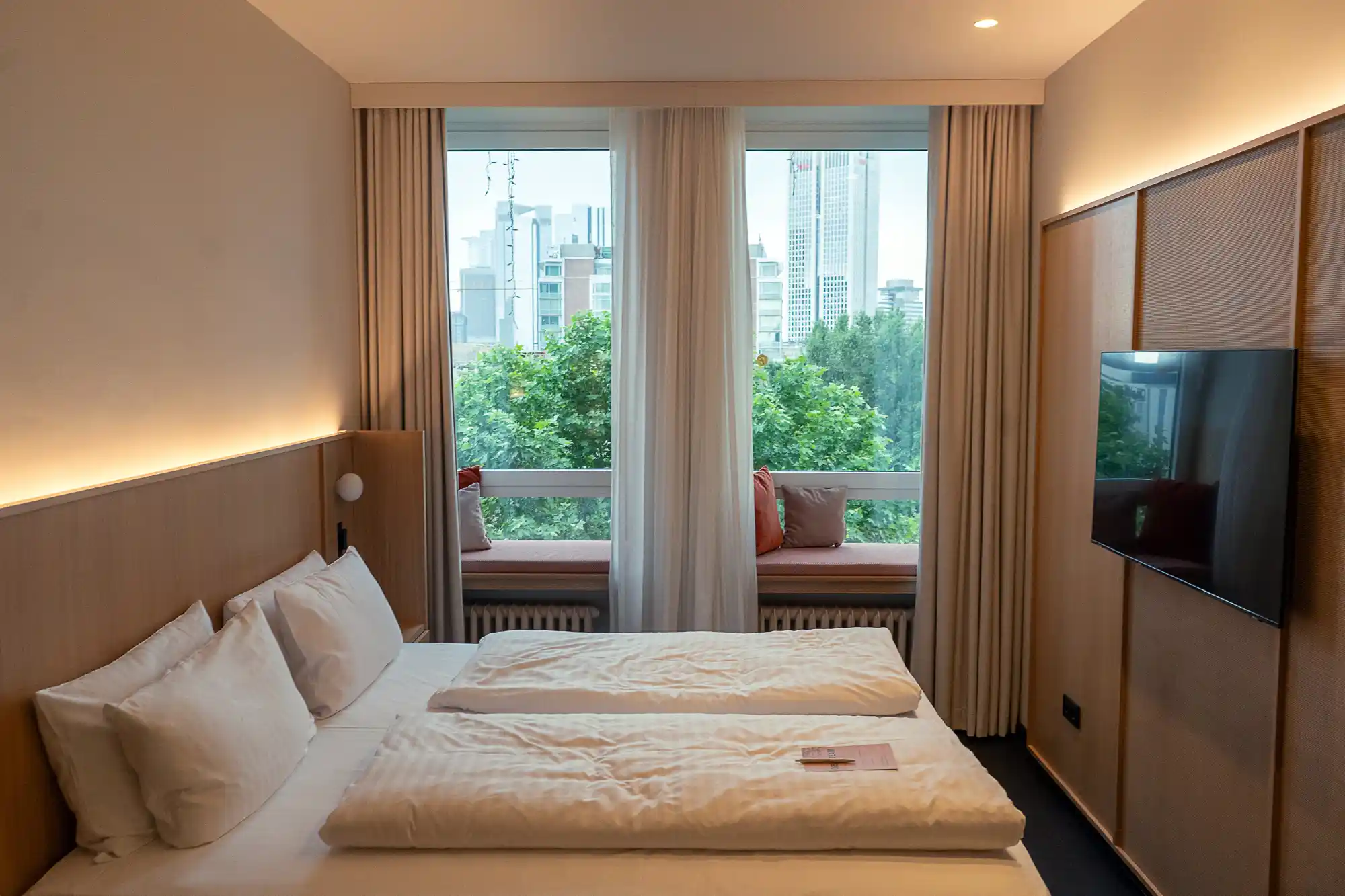 Hotel in Frankfurt with Skyline view