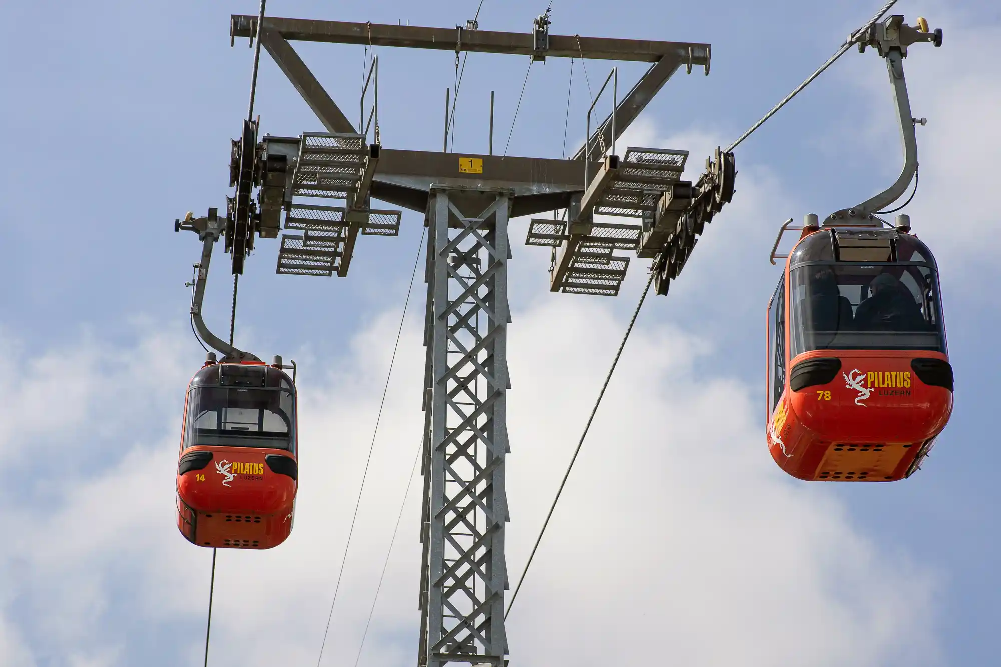Double red gondola