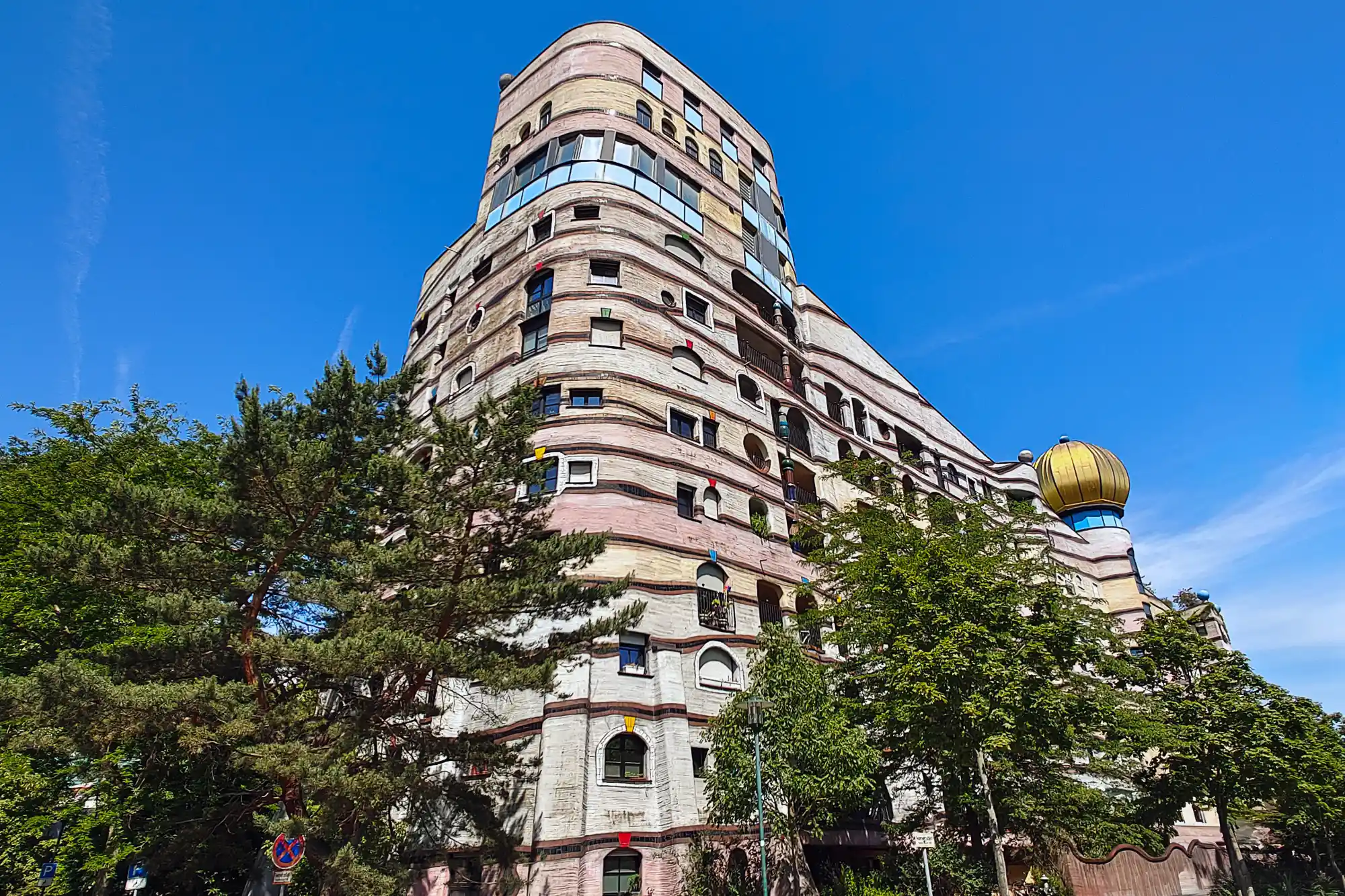 Visit of the Waldspirale