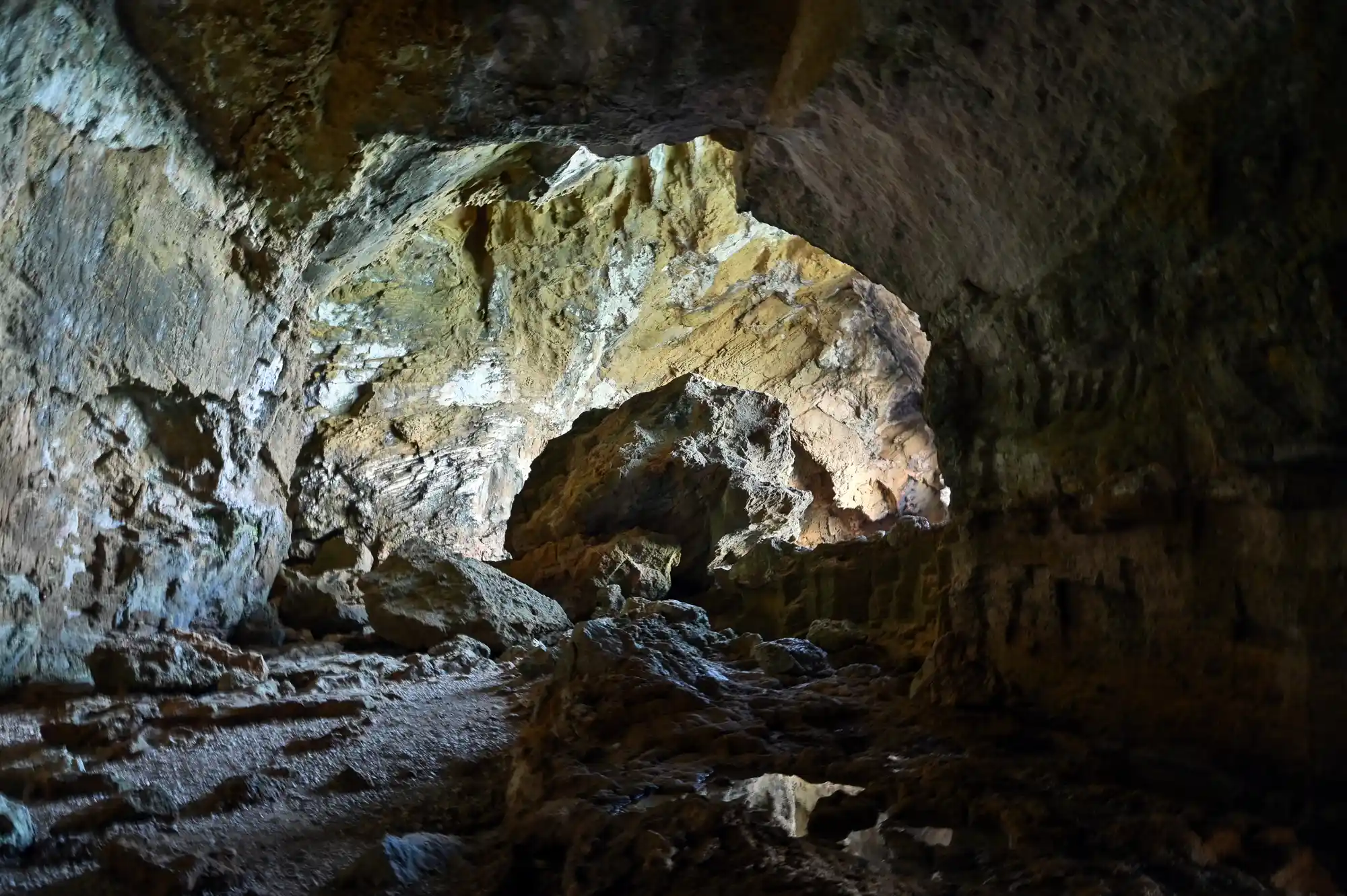 Boulder cave near Denia