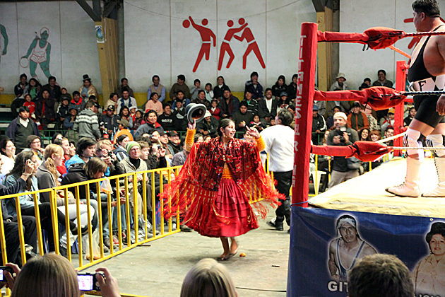 Lucha Libre Cholita entering the ring