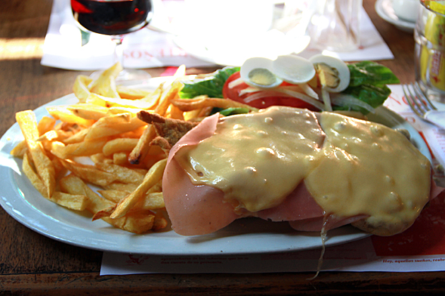 La Poesía - A Great Place to Read, Drink and Relax 9 Malinesa Sandwich Poesia