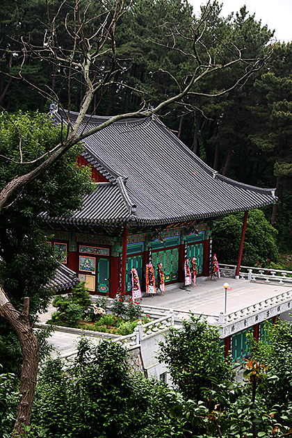 Gupowaeseong Temple