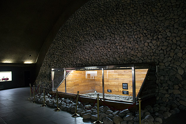 Inside A Gyeongju Royal Tomb