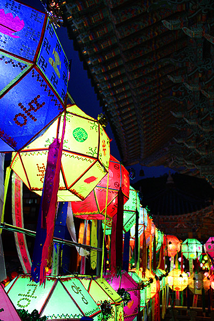 Samgwangsa Under a Blanket of Lanterns 18 Busan Blog