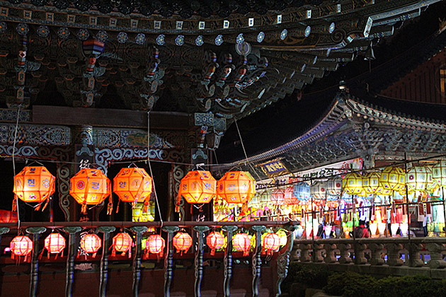 Samgwangsa Under a Blanket of Lanterns 17 Busan Korean Photographer
