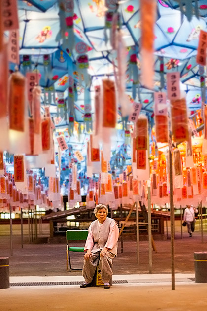 Samgwangsa Under a Blanket of Lanterns 28 Korea Portraits