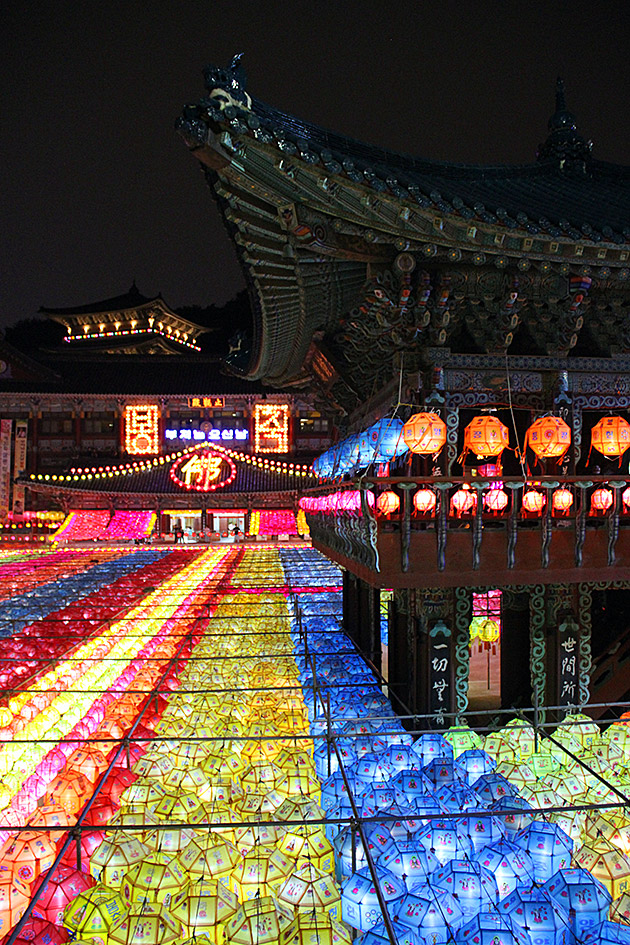Samgwangsa Under a Blanket of Lanterns 11 Visit Busan
