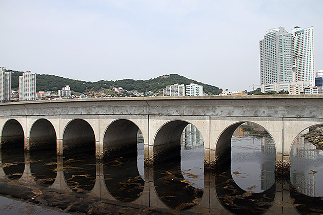 Songdo Beach Bridge