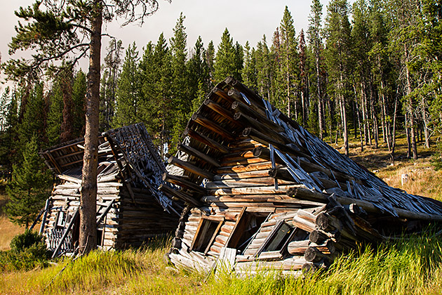 Burgdorf Hot Springs 6 Twin Trash