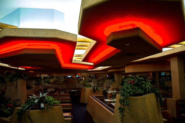Vegas Flair at Cactus Petes in Jackpot, Nevada 13 Cool Casino design