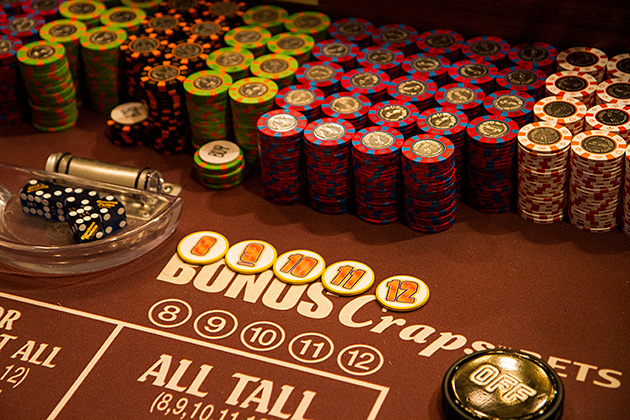 Vegas Flair at Cactus Petes in Jackpot, Nevada 2 Casino chips Cactus Petes Casino