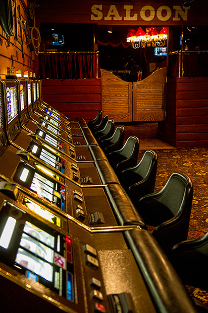 Vegas Flair at Cactus Petes in Jackpot, Nevada 3 Row of slot machines