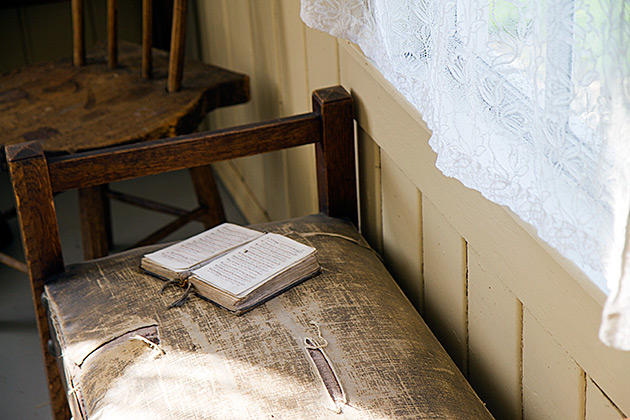 The Cataldo Mission - Idaho's Oldest Building 12 Read A book