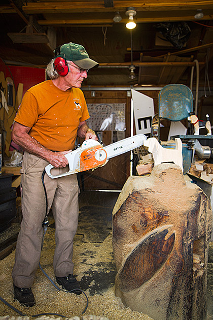 Chainsaw Artist